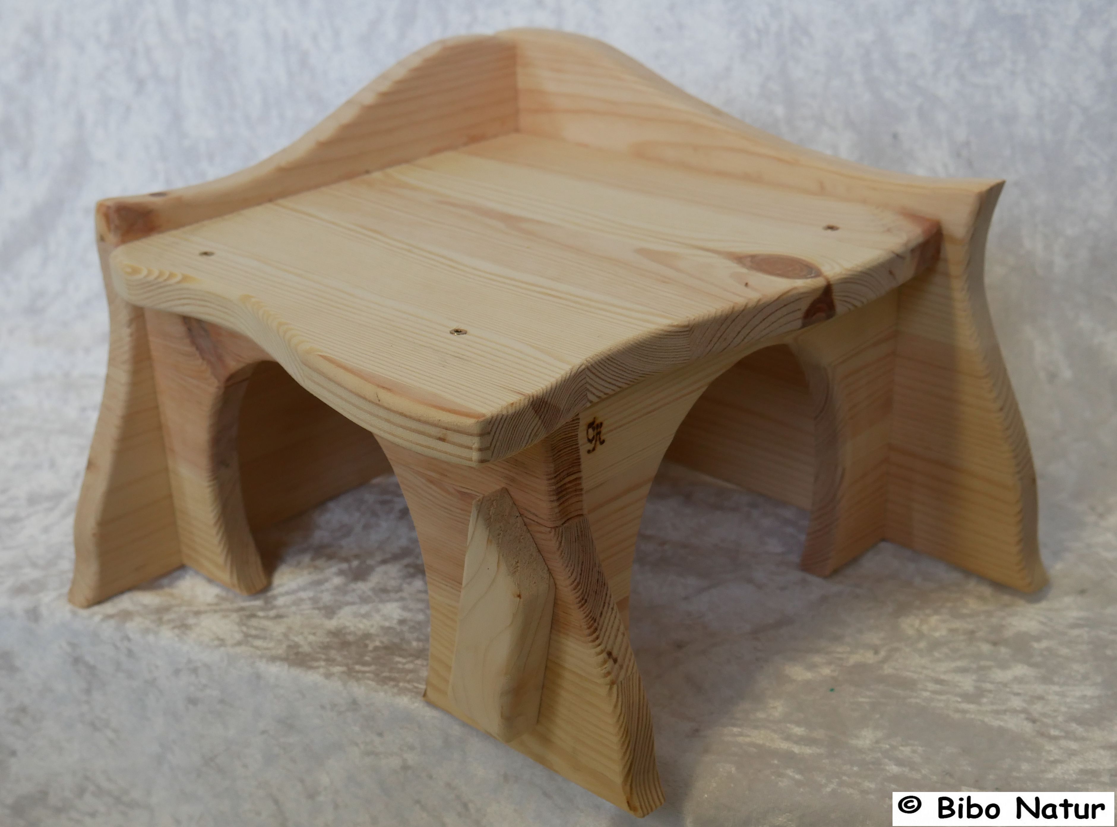 Eckhaus für Kaninchen aus Holz mit Flachdach