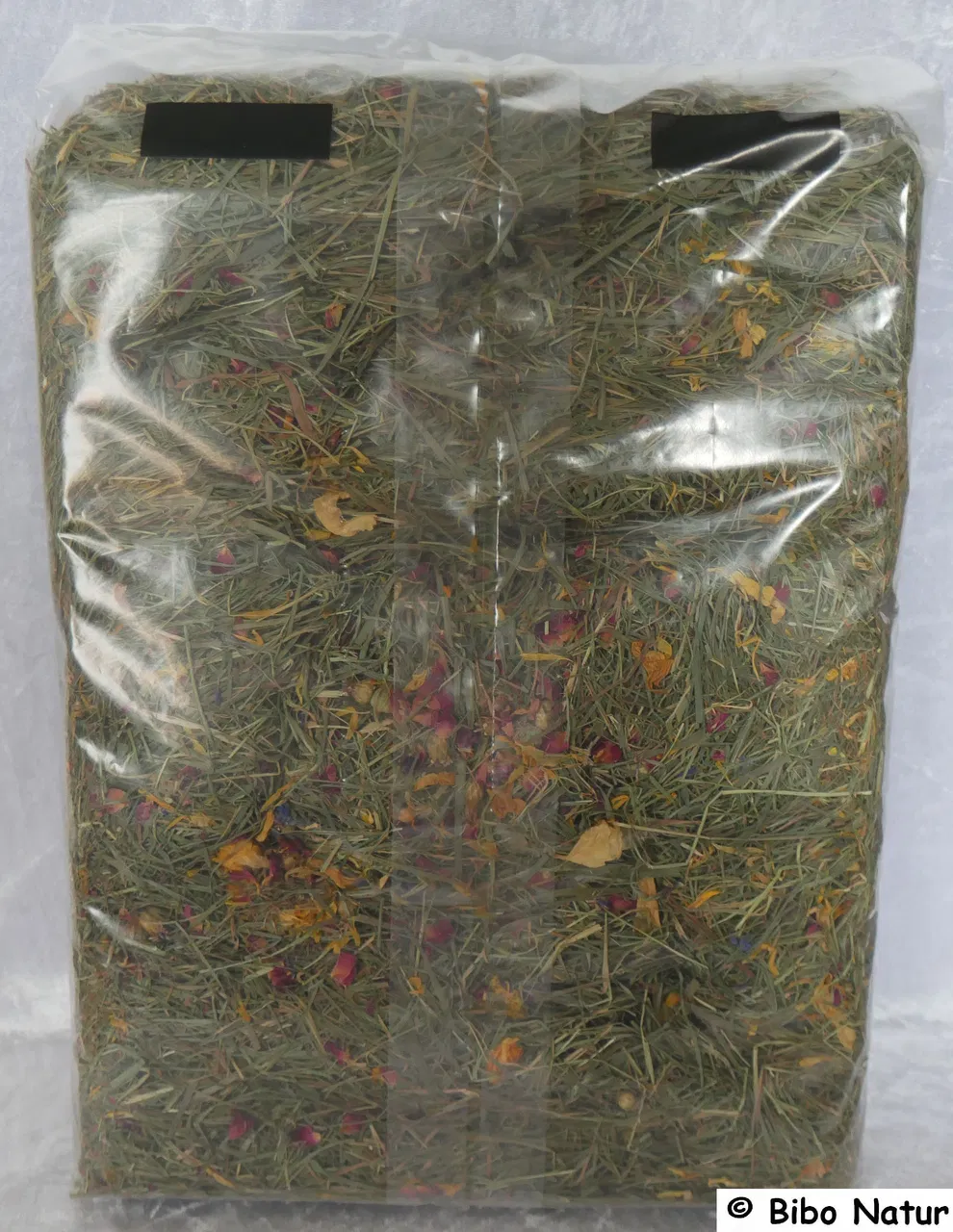Premium Wiesenheu 750g mit Blüten
